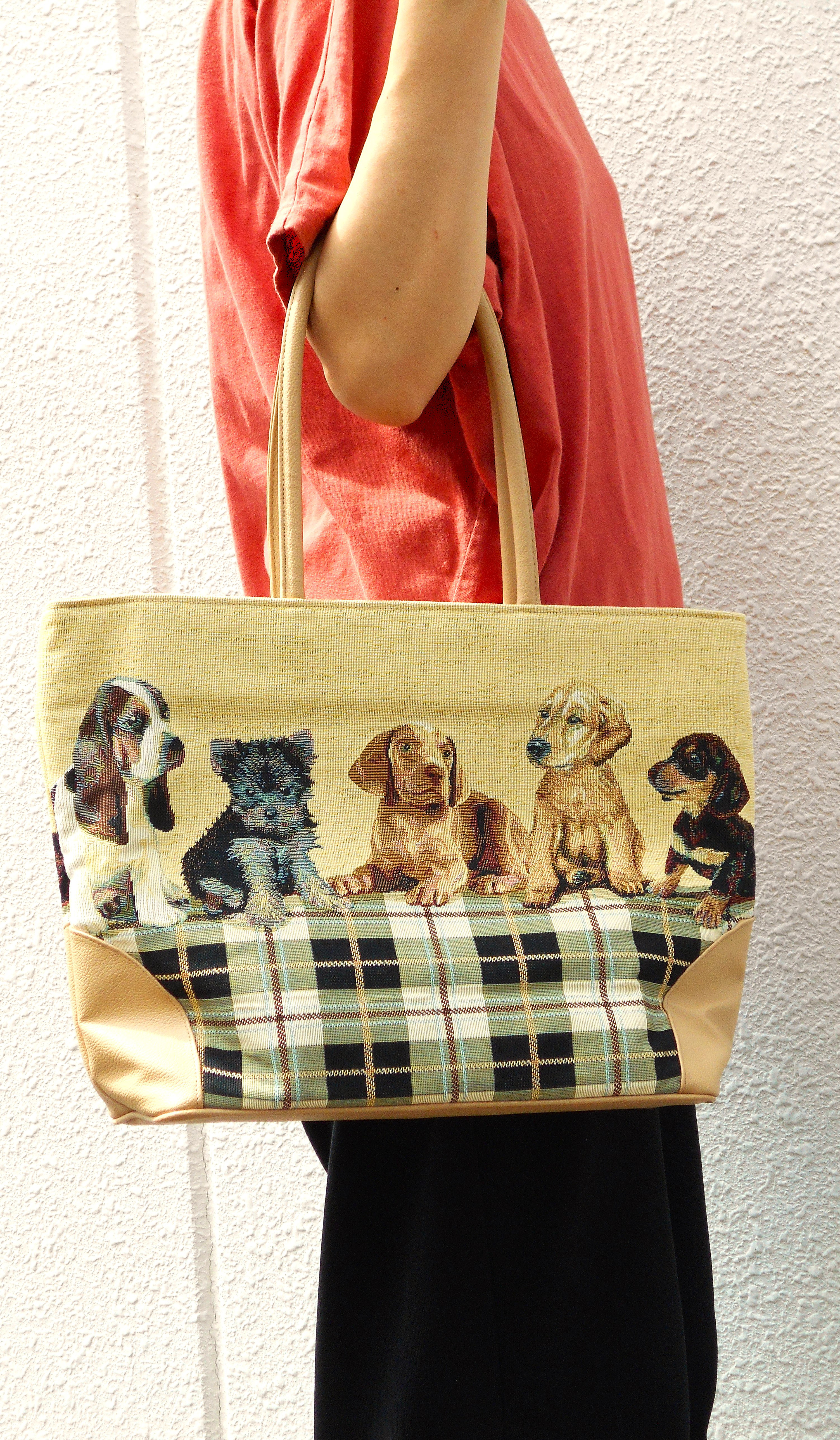 【送料無料】犬柄ゴブラン織りトートバッグ 4,896円