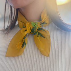 スカーフにもなるハンカチ「tanpopo」 2枚目の画像