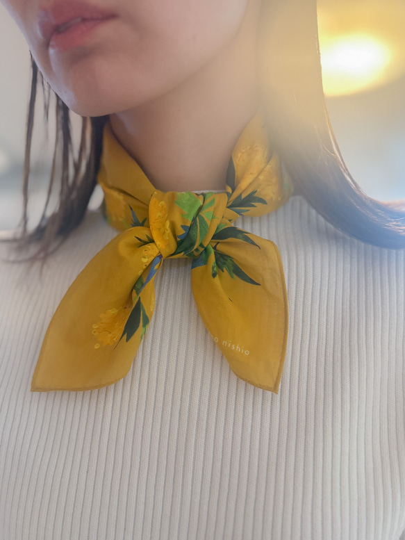 スカーフにもなるハンカチ「tanpopo」 2枚目の画像