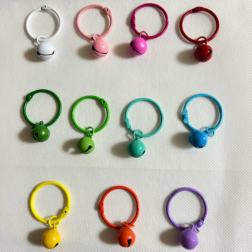 カラフル 鈴 すず キーホルダー 1点 全11色 ファッション小物 可愛い