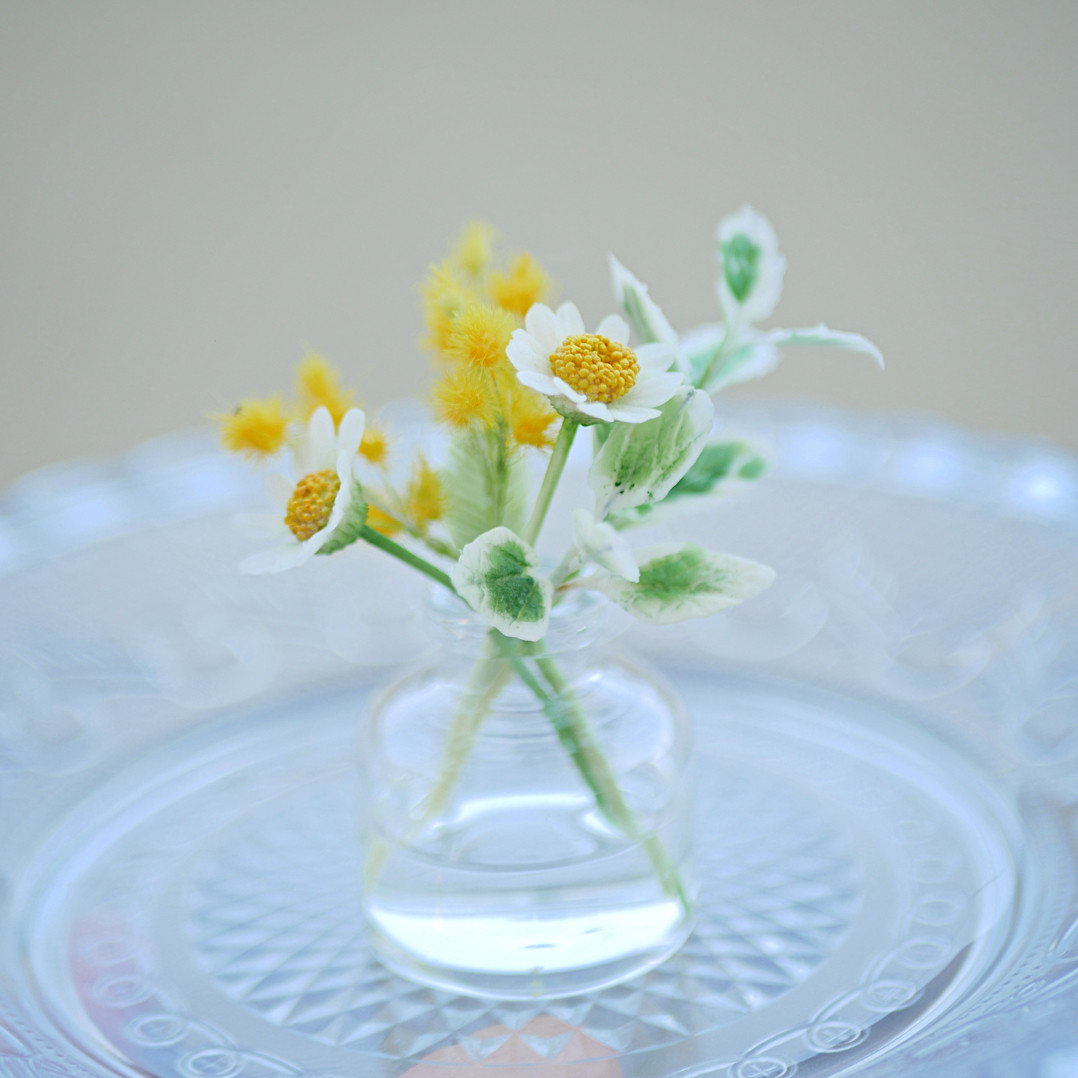 マトリカリア ✿ ミモザ クレイフラワー 枯れない NO.MWM1-M6A 4,050円