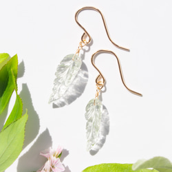 ラブラドライト（ヘキサゴンカット）とレクタングルチェーンの