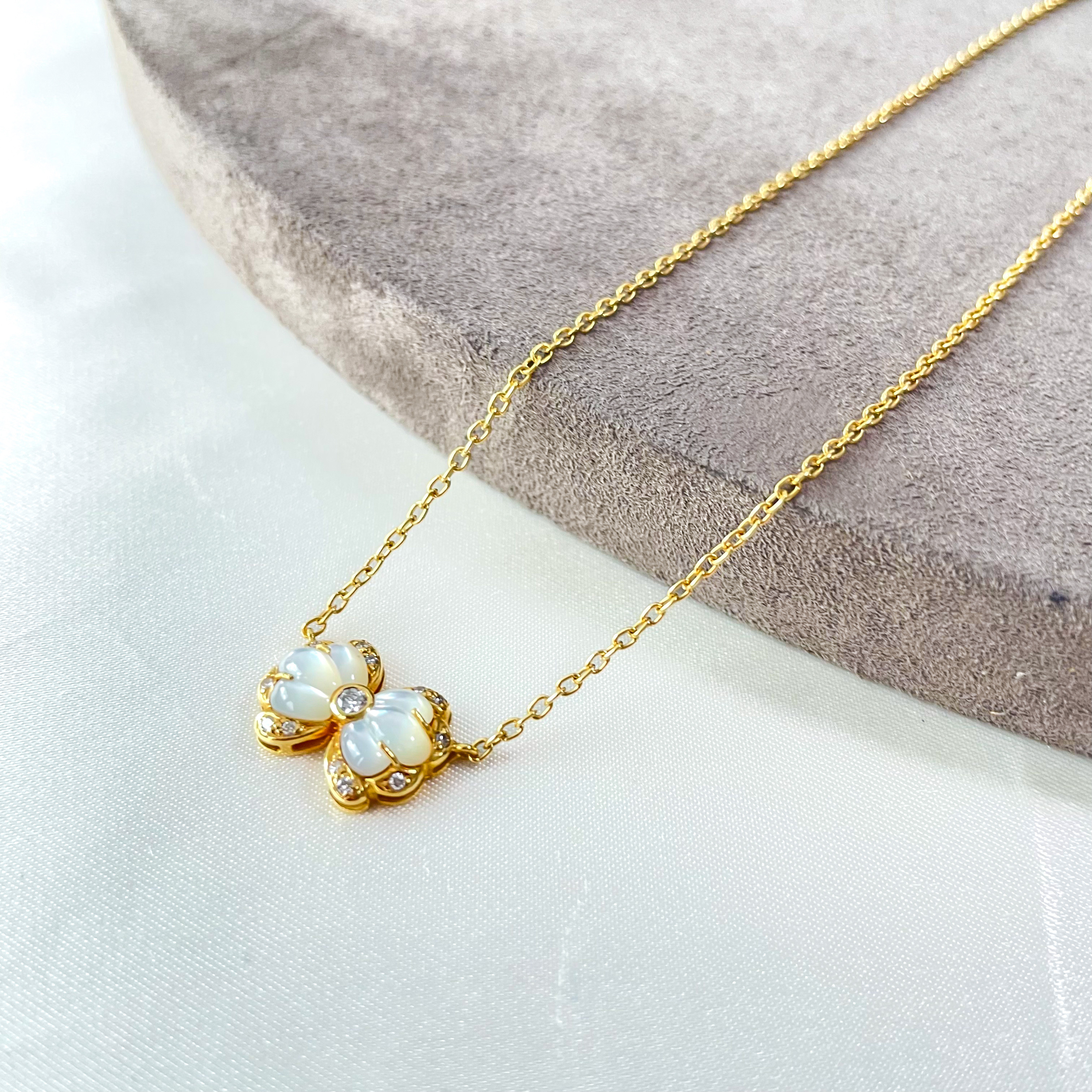 Farfalla Lucente（ファルファッラ・ルチェンテ） ― 白蝶貝とK18のイタリアンアートネックレス