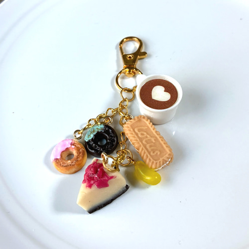再販】じゃらじゃらキーホルダー フェイクスイーツ 樹脂粘土 バッグ