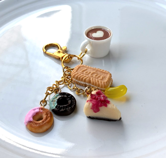 再販】じゃらじゃらキーホルダー フェイクスイーツ 樹脂粘土 バッグ
