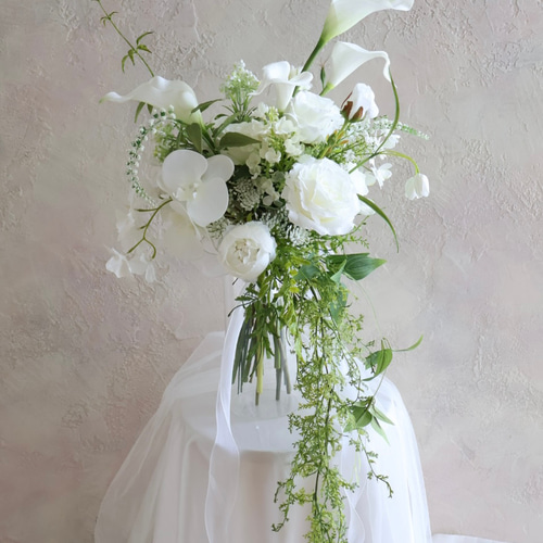 ウエディングに！シルバーグリーン×ホワイト！シャビーシックなクラッチブーケ！ 清楚で上品なクラッチブーケ／白グリーンブーケ／ウェディングブーケ