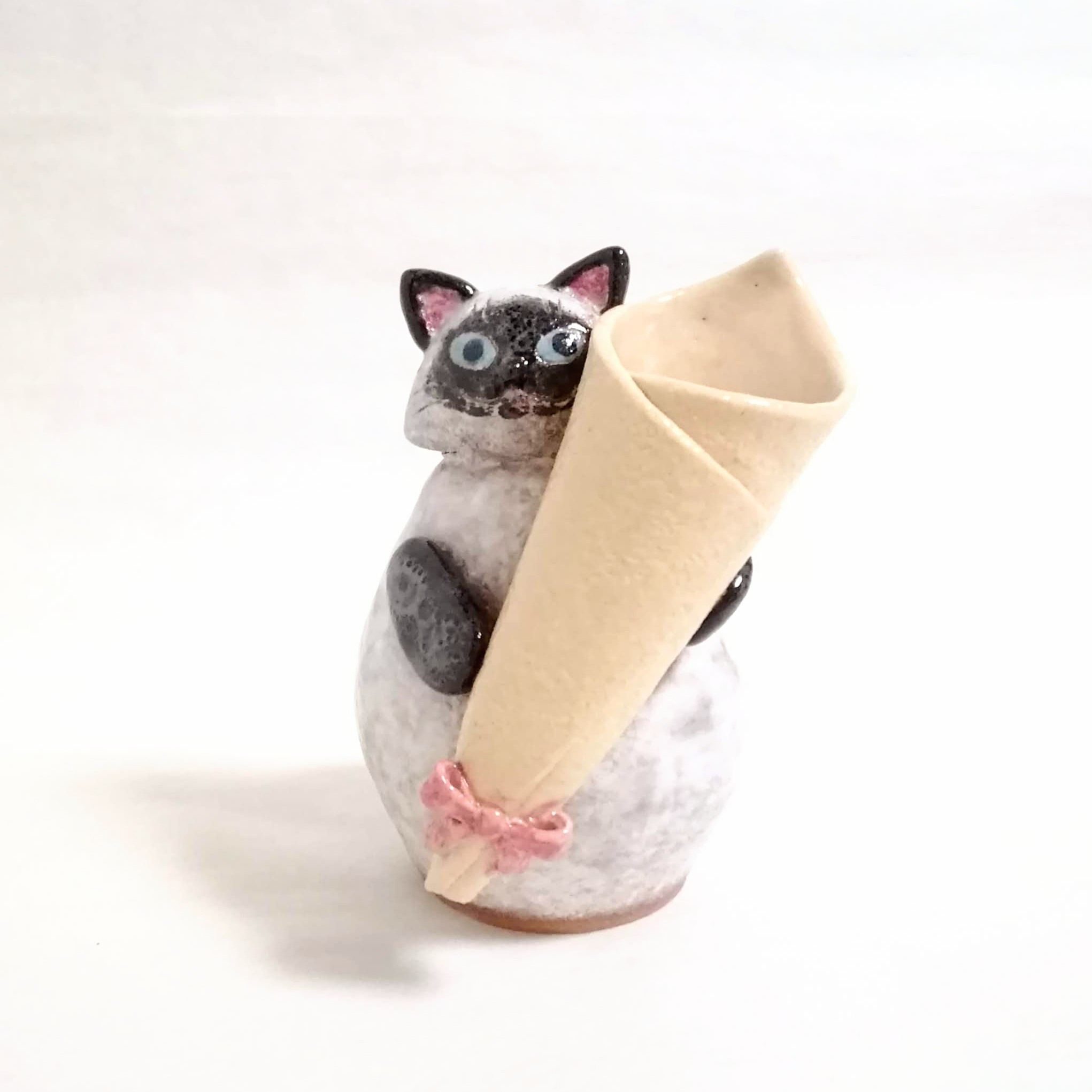 ヒマラヤン 花束の一輪挿し  陶器  花器  花瓶  猫