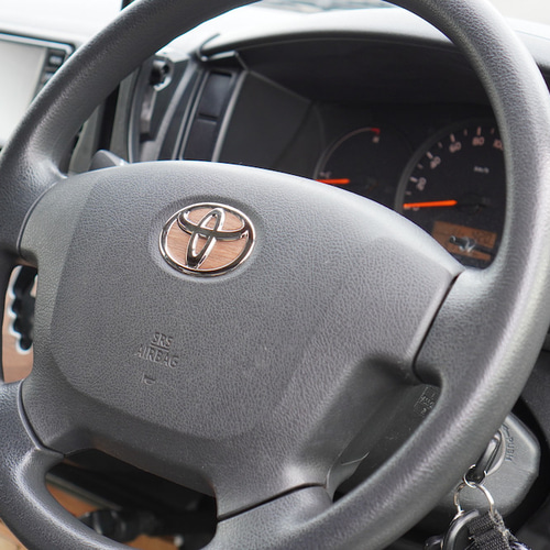 トヨタ車 ウォールナット ステアリング エンブレムシール リアルウッド