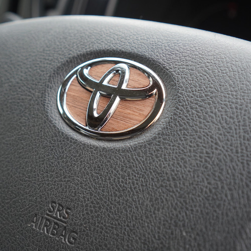 トヨタ車 ウォールナット ステアリング エンブレムシール リアルウッド