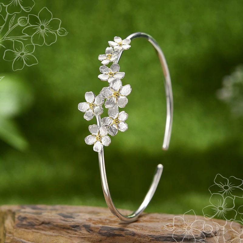 ワスレナグサのバングル - 大切な人への思いをいつも胸に刻む　R416