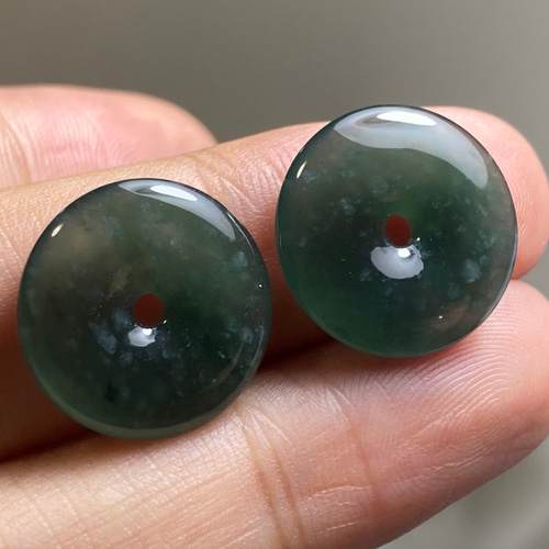 RS11-126 氷種 深青緑飃雪花 玉壁 平安守り グアテマラ産 A貨 本