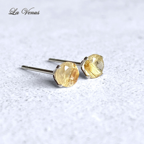 こうこう⭐︎ルチル＆CZピアス ✴︎つけっぱなしOK✴︎ 天然 ゴールドルチルクォーツ 一粒ピアス 4mm