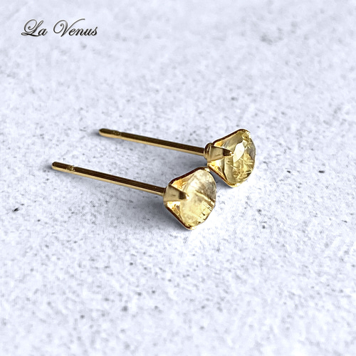 ✴︎つけっぱなしOK✴︎ 天然 ゴールドルチルクォーツ 一粒ピアス 4mm