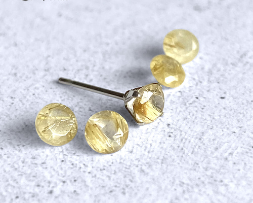 ✴︎つけっぱなしOK✴︎ 天然 ゴールドルチルクォーツ 一粒