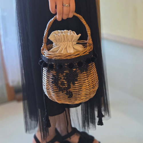 アンティーク　シェル装飾付きかごバッグ c46bd7a5140033b57240920d8b53c1