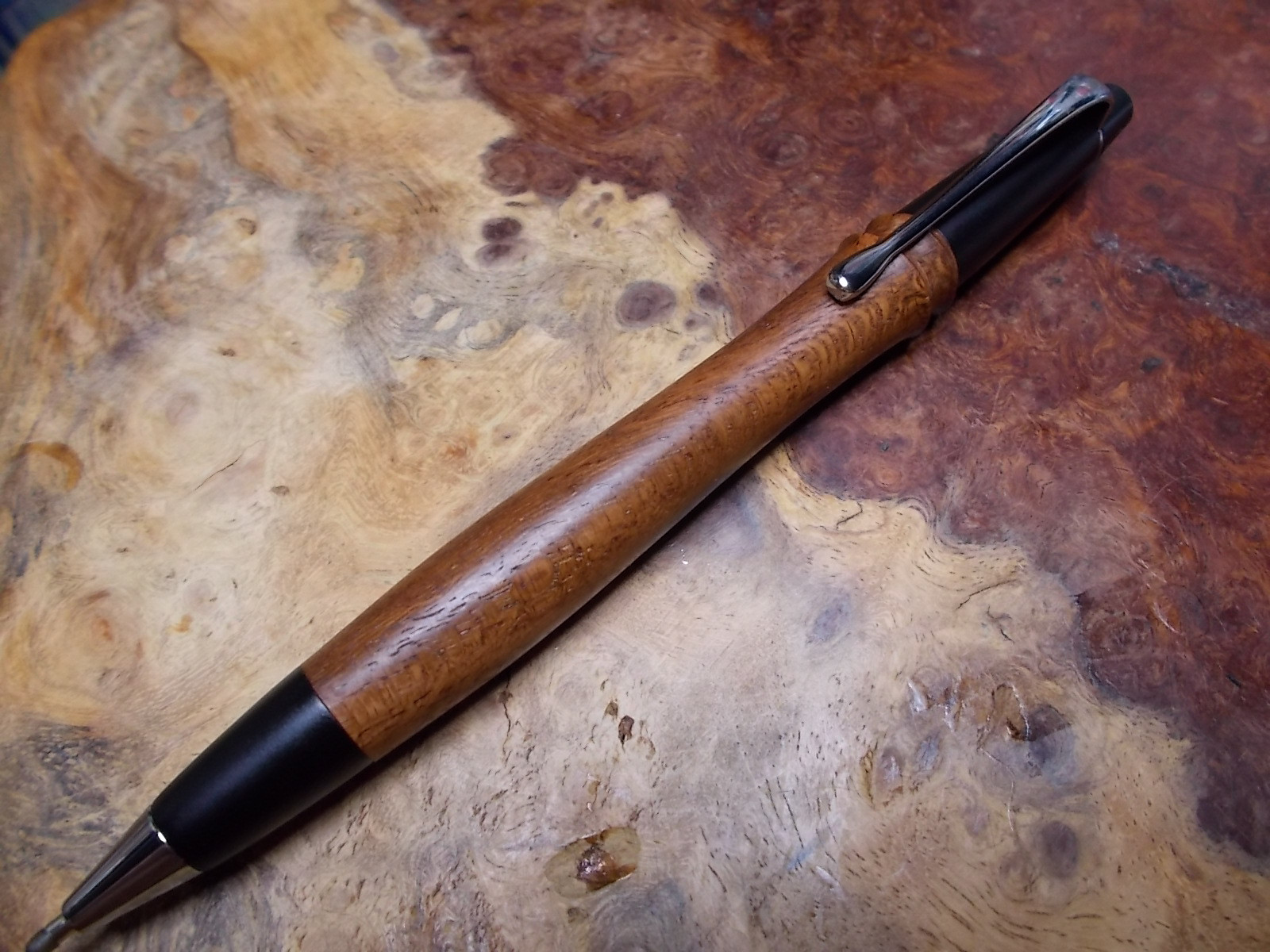 ブドウの木　　クロスタイプのボールペン！　手作り品　プレゼントに!