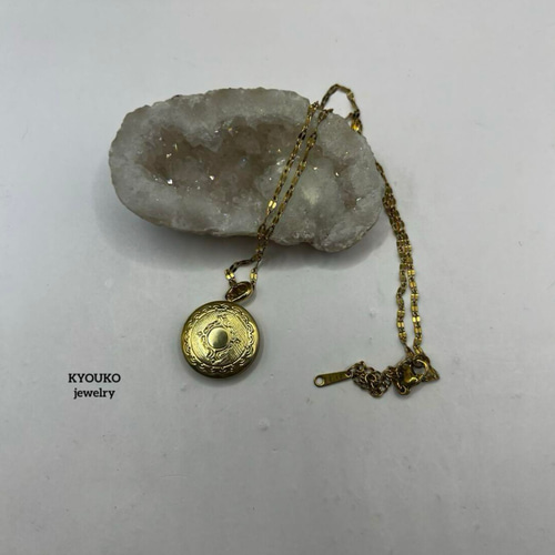 真鍮製 ロケットペンダント ネックレス ネックレス・ペンダント KYOUKO