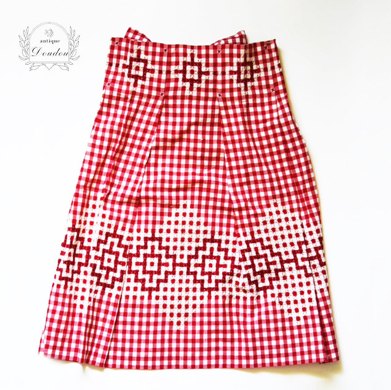 ヴィンテージ・ギンガム刺繍チェックエプロン（【sa710】