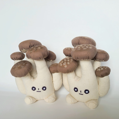 しめじのぬいぐるみ ぬいぐるみ くろまるファクトリー 通販 19656141