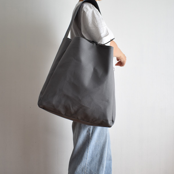 SQUARE4 TOTE BAG（ダークグレー）ショルダー ワンハンド 肩掛け 帆布