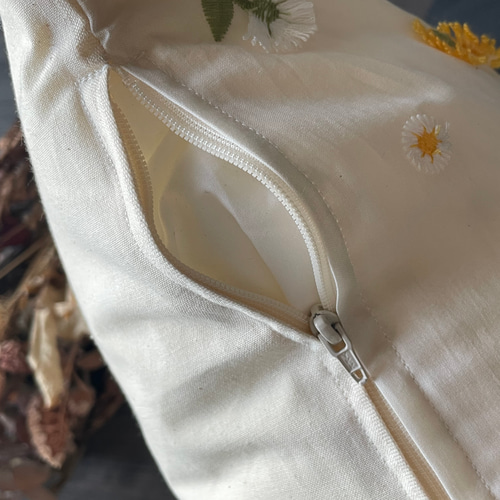 New✩︎⡱∞刺繍 ミモザ∞クッションカバー∞ マーガレット たんぽぽ
