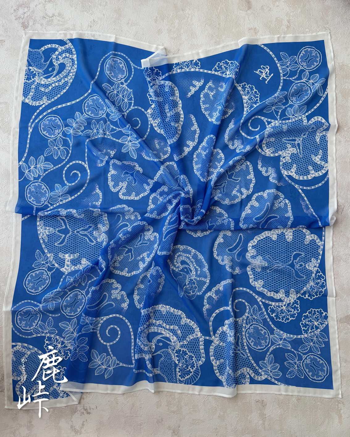 脳柄スカーフ Botanical Cortex – 藍 / Indigo Jelly(白ライン×藍)