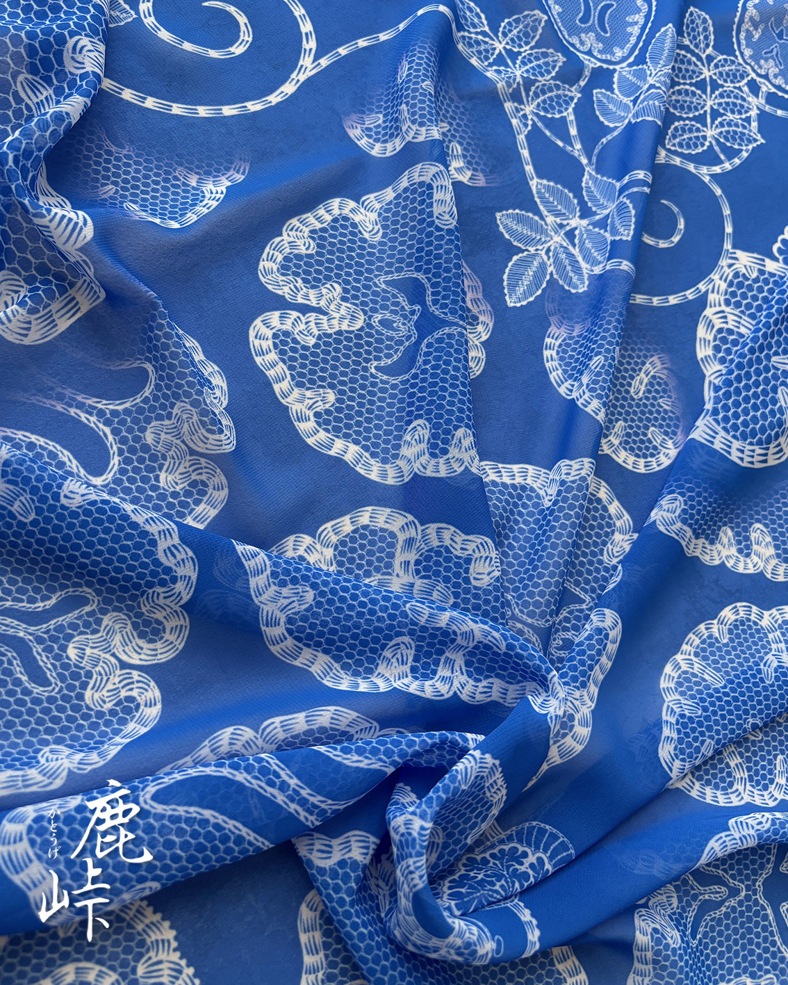 脳柄スカーフ Botanical Cortex – 藍 / Indigo Jelly(白ライン×藍)