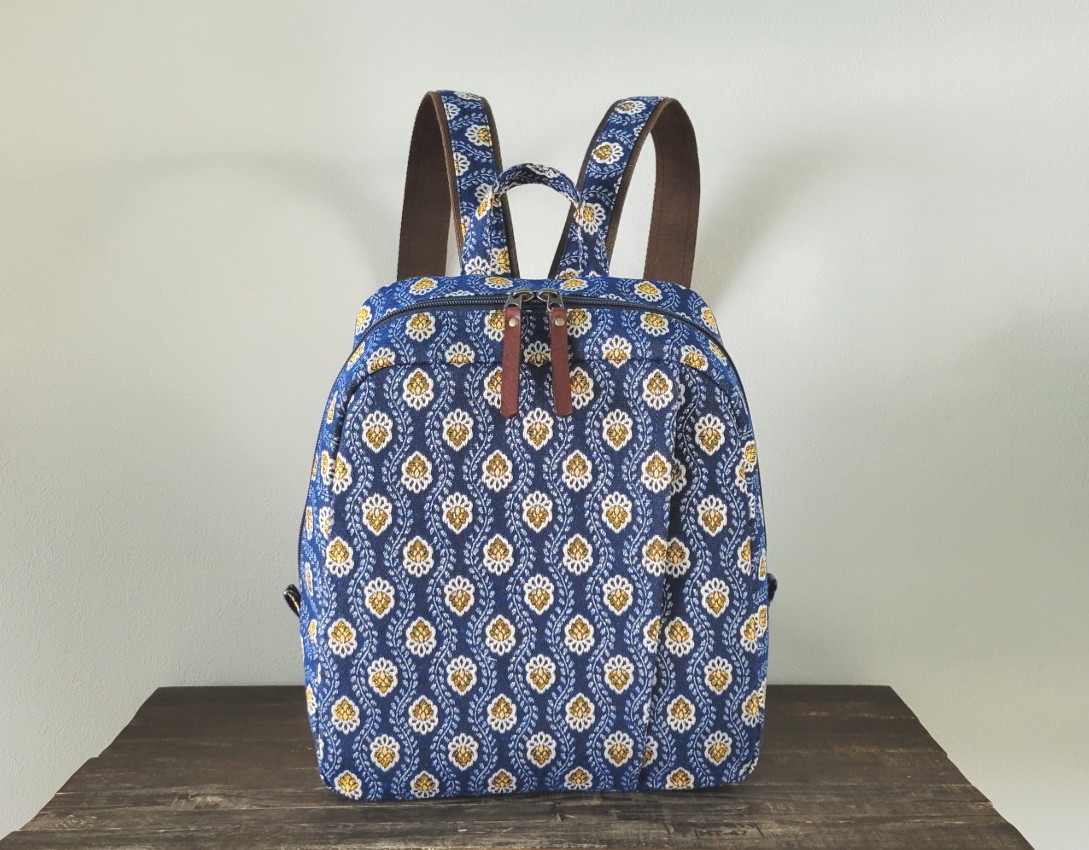 ジャガード織りのリュック