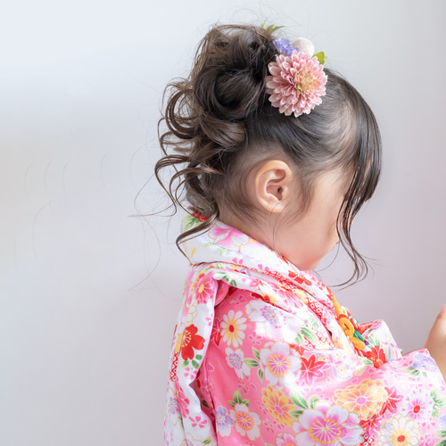 七五三3歳/7歳髪飾りP】人気の髪型お団子ツインヘアアレンジ/小学生