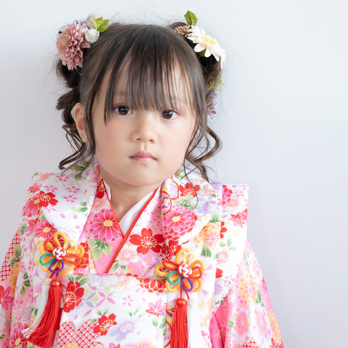 七五三3歳/7歳髪飾りP】人気の髪型お団子ツインヘアアレンジ/小学生