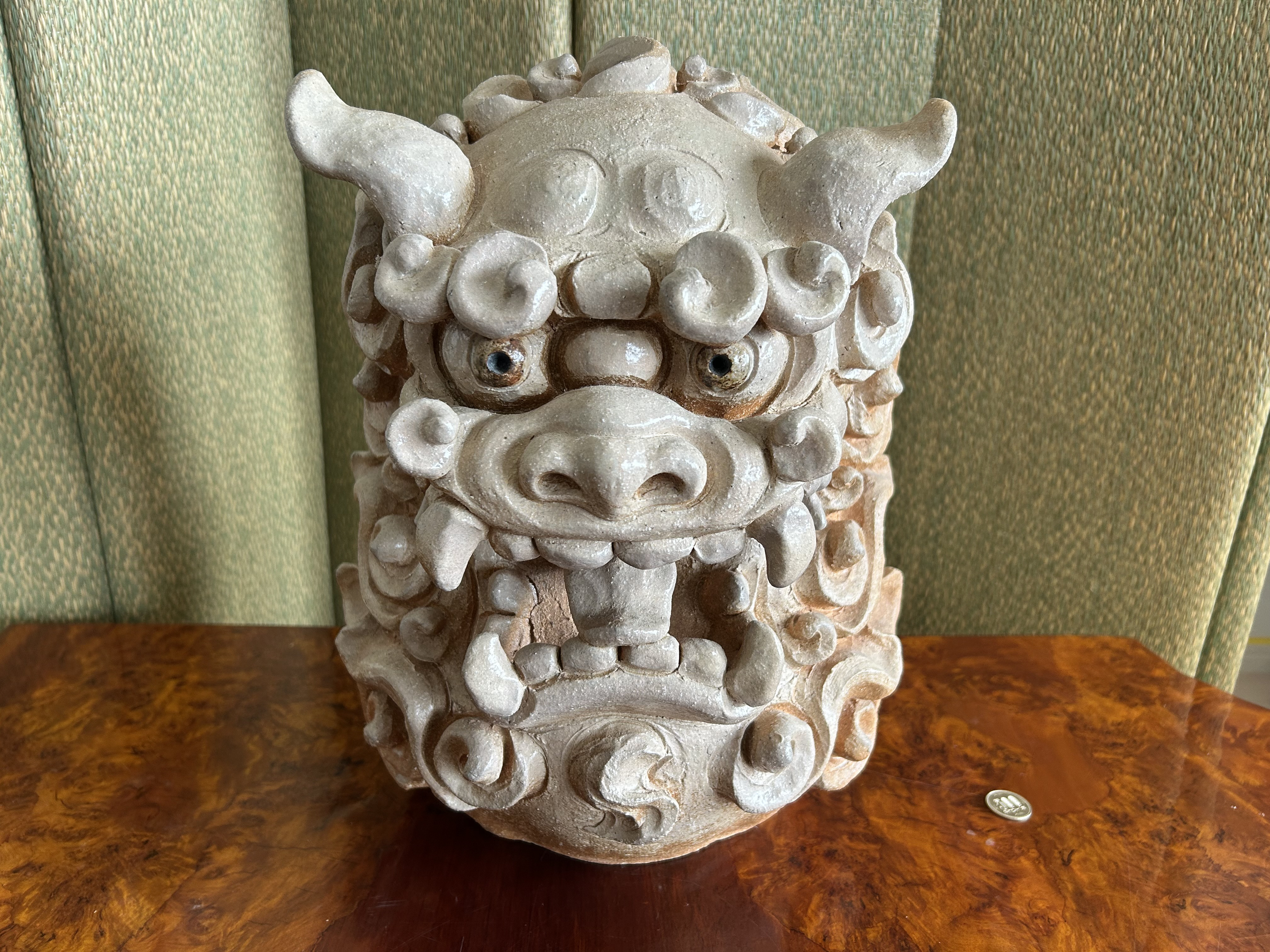 白釉チブルシーサー阿形一体