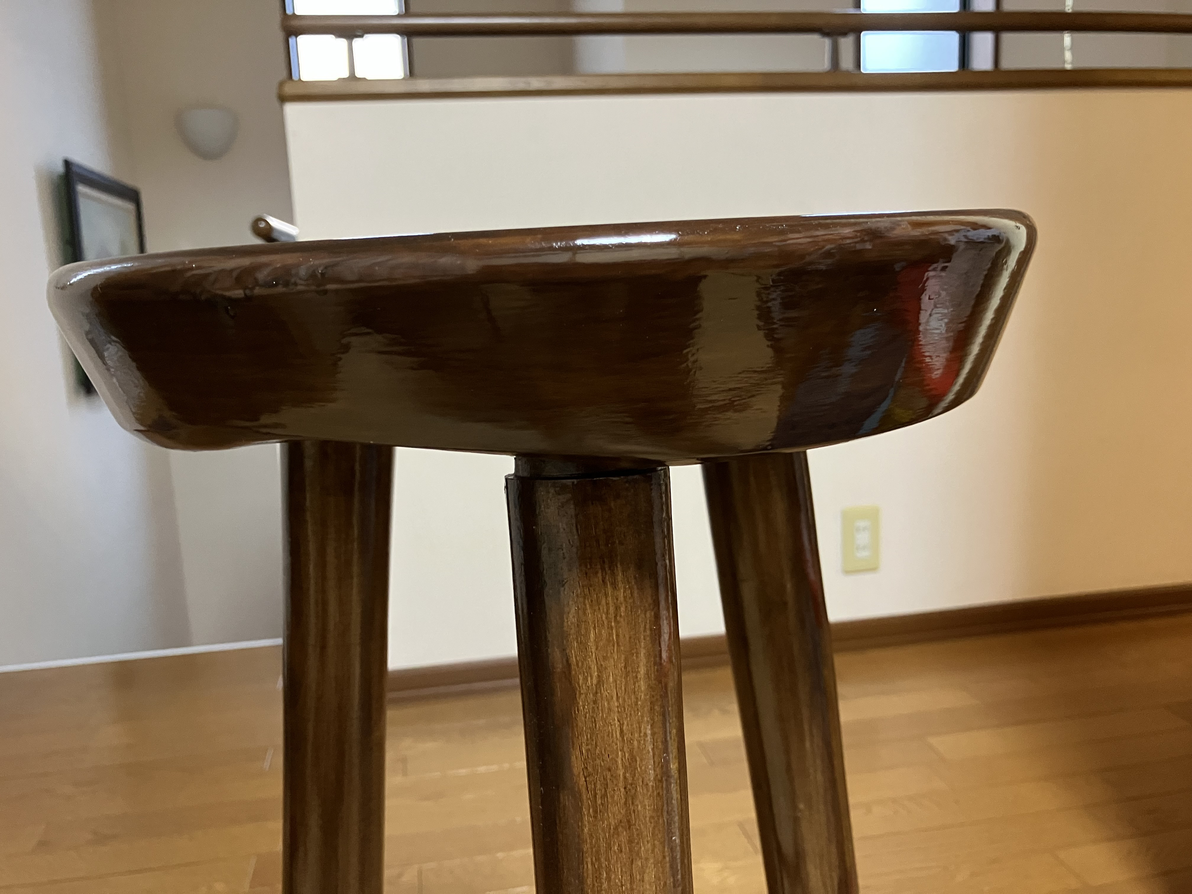 ロングスツール 工芸ウレタンうるし塗り　滋賀県より