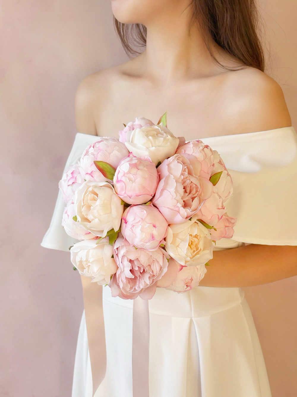 春婚に大人気！コロンと可愛いピオニーラウンドウェディングブーケ/アーティフィシャルフラワー