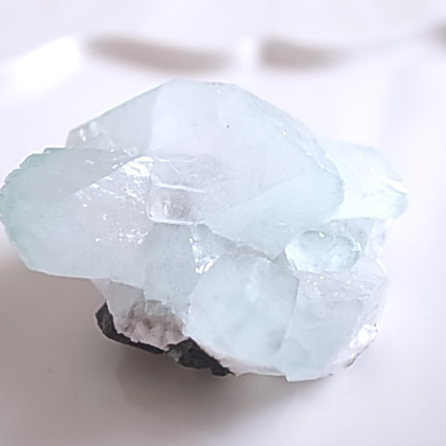 インド産アポフィライトの大きめクラスター Amulet〜アミュレット〜 インド産 アポフィライト | 鉱物標本,ア行,アポフィライト/魚眼石