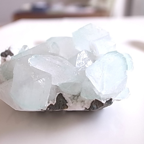 希少！新種 フローロアポフィライト 134g インド産 原石 天然石 宙と