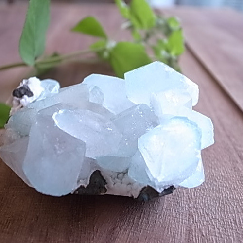 希少！新種 フローロアポフィライト 134g インド産 原石 天然石 宙と