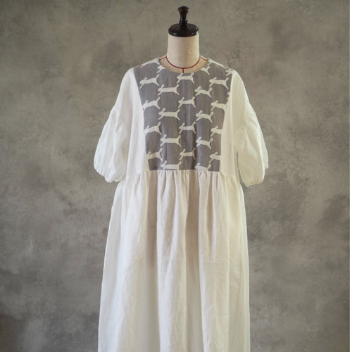 8/5発売】1点もの ｜ミナペルホネン runrunrun うさぎ刺繍 × 白