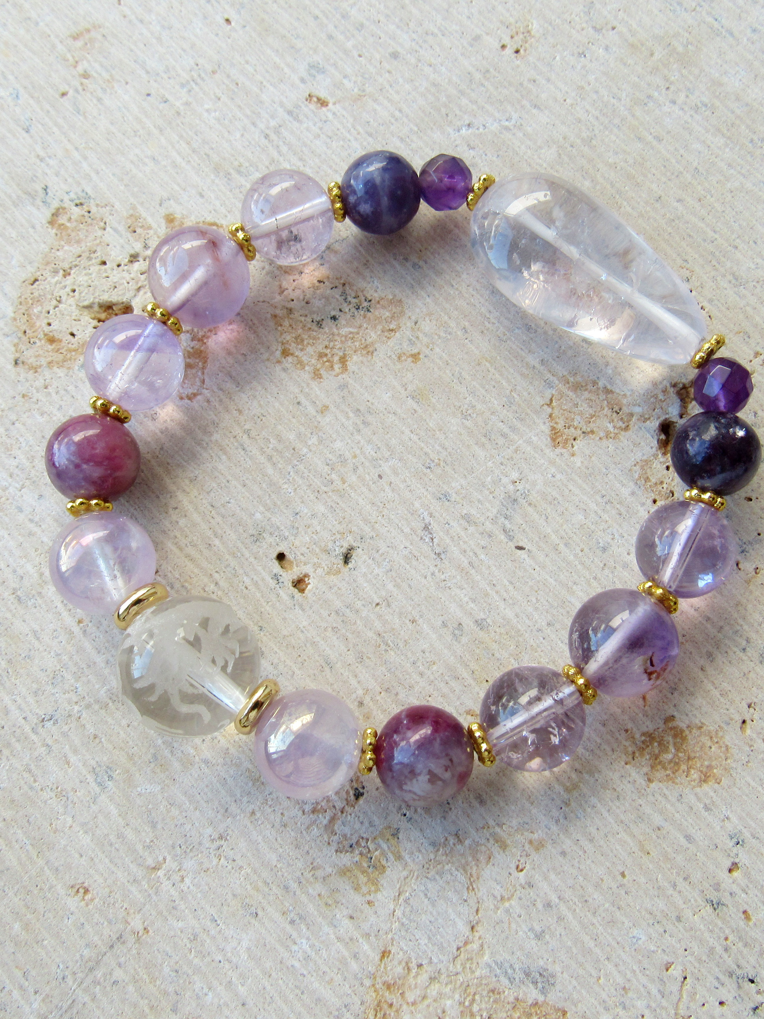 龍神ブレス/紫龍優美（しりゅうゆうび）