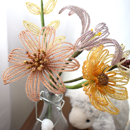 レトロカラーのビーズフラワー花束】誕生日/結婚祝い/新築祝いに