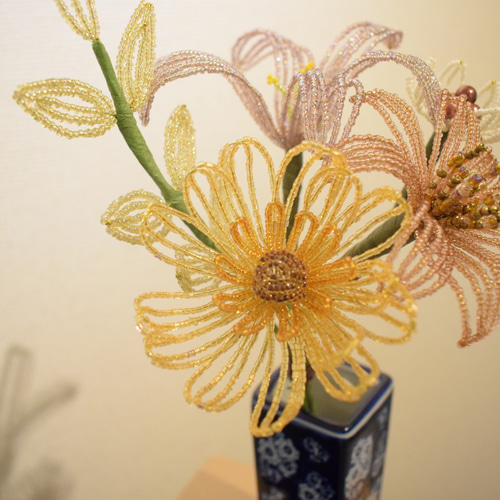 レトロカラーのビーズフラワー花束】誕生日/結婚祝い/新築祝いに