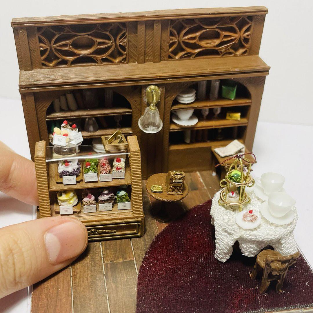 1/48スケール　ケーキ屋さん　カフェ　ミニチュア　スイーツショップ　ケース付き