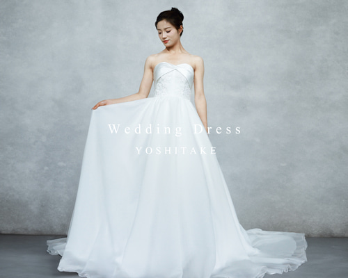 ホワイトAラインウェディングドレス ウエディングドレス.白.サテン.刺繍レース.Aライン.リボン.結婚式