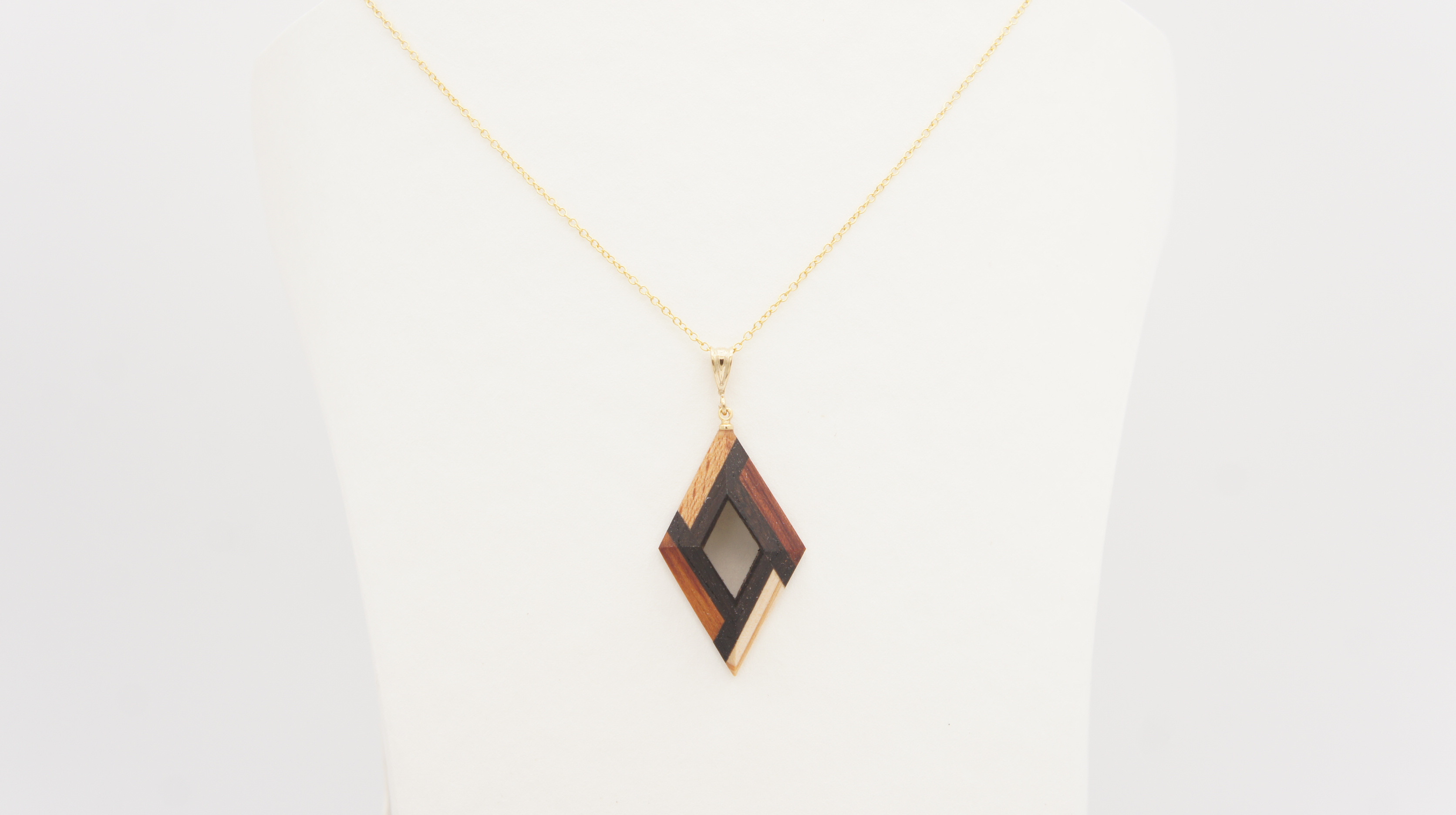 【新作】FOSSIL SERIES　ダイヤネックレス