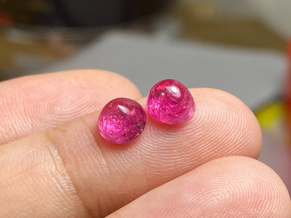 RS11-128 非加熱 ホットピンク スピネル ミャンマー産 ルース