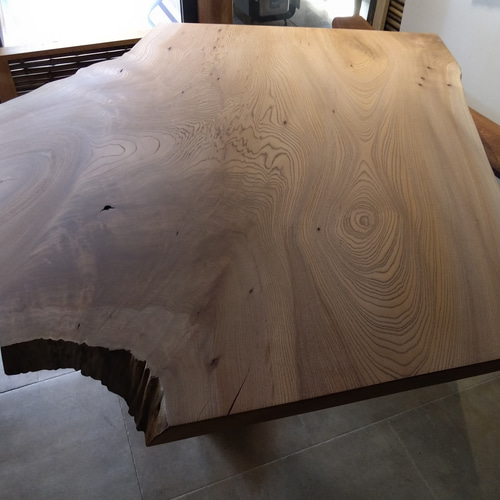 欅・変形一枚板 〜テーブル天板材〜 ダイニングテーブル みき 通販