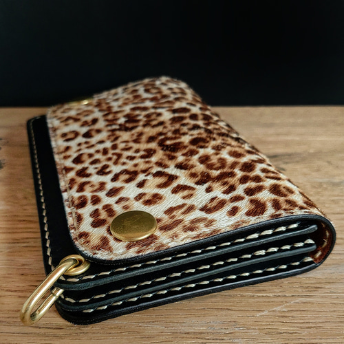 ハラコ ヒョウ柄】 ミドルトラッカーウォレット TWM-01 その他ミニ財布
