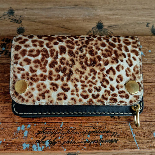 ハラコ ヒョウ柄】 ミドルトラッカーウォレット TWM-01 その他ミニ財布