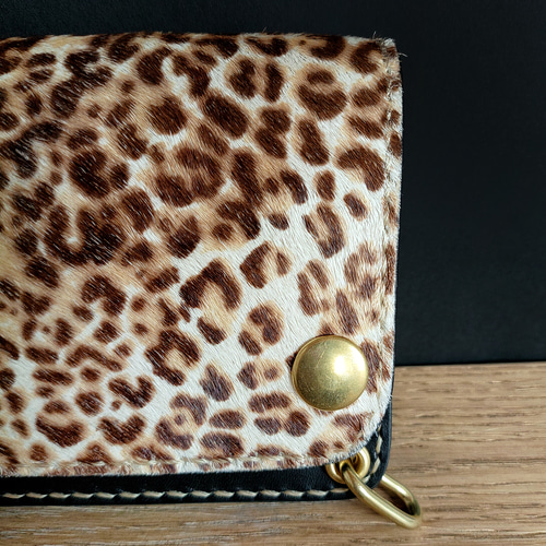 ハラコ ヒョウ柄】 ミドルトラッカーウォレット TWM-01 その他ミニ財布