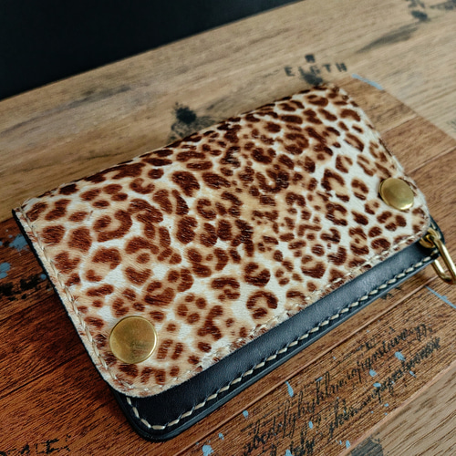 ミドル トラッカーウォレット ポケット部分本革ハラコ豹柄 三層 ハラコ ヒョウ柄】 ミドルトラッカーウォレット TWM-01 その他ミニ財布