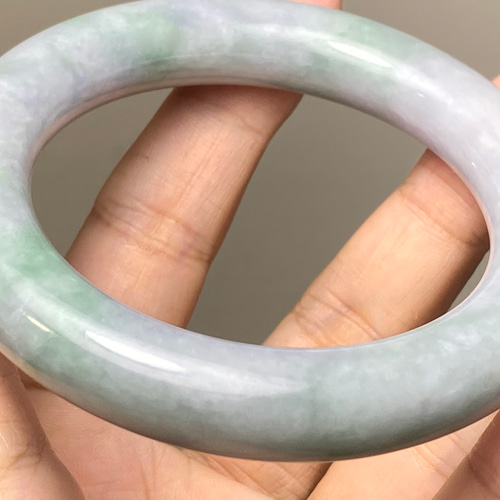 BG9-41 訳あり処分品 54.5mm 薄春彩 ミャンマー産 A貨 本翡翠